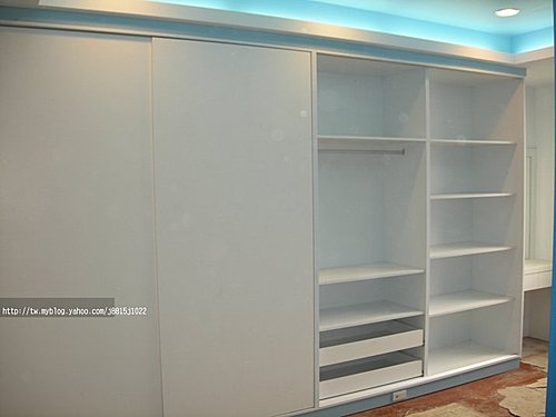 511908219.jpg