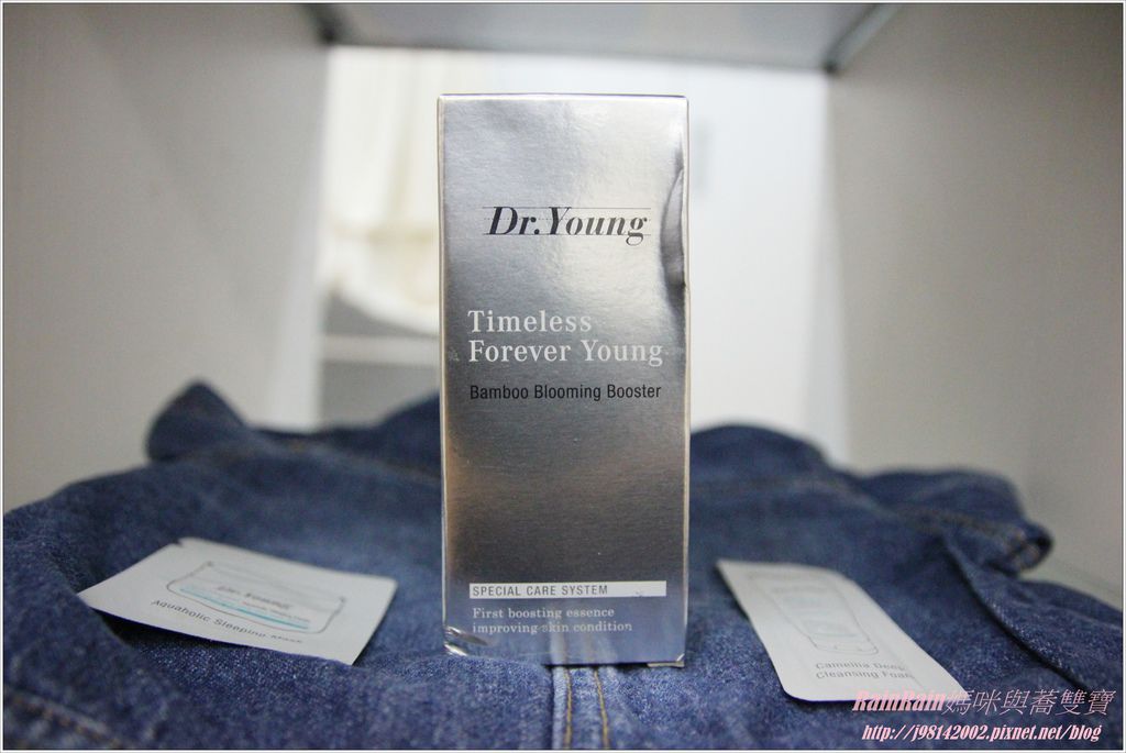 Dr.young1.JPG Dr.young1.JPG
