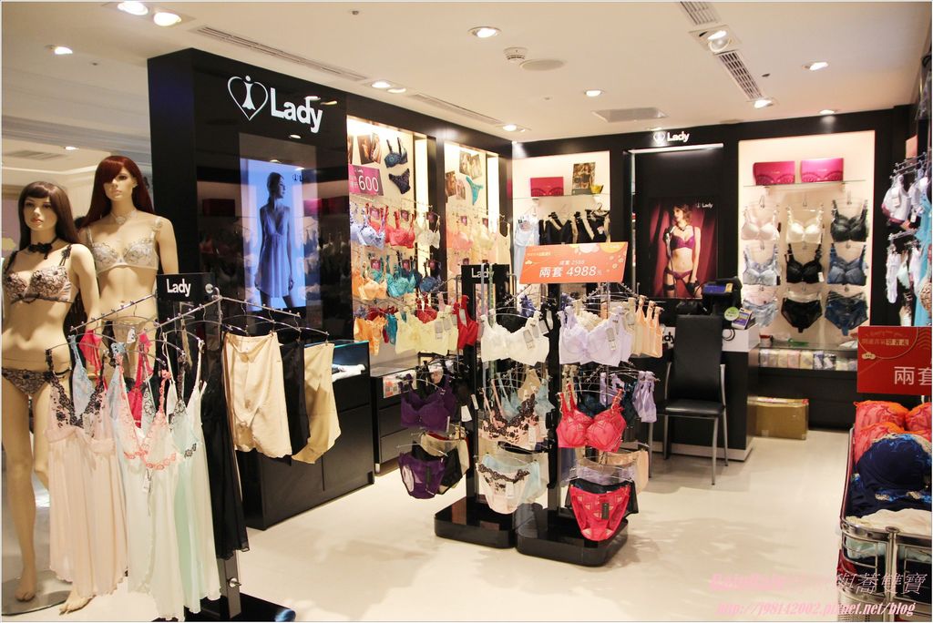 lady1.JPG lady1.JPG