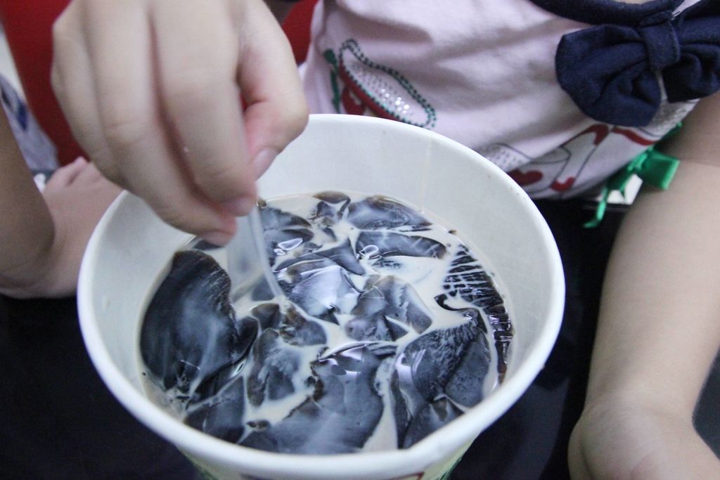 瑪露連嫩仙草9.JPG