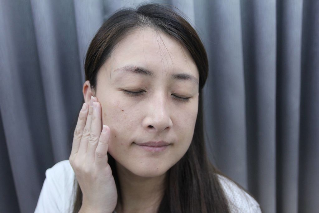 伊麗莎白雅頓艾地苯煥采新生安瓶10.JPG 伊麗莎白雅頓艾地苯煥采新生安瓶10.JPG