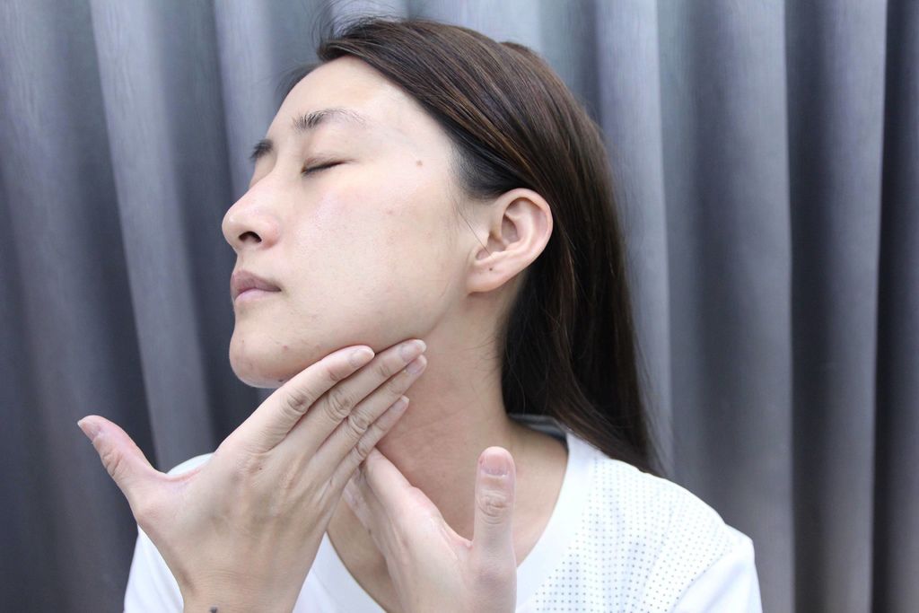 伊麗莎白雅頓艾地苯煥采新生安瓶14.JPG 伊麗莎白雅頓艾地苯煥采新生安瓶14.JPG