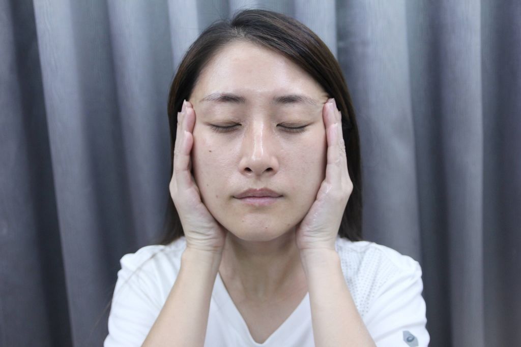 伊麗莎白雅頓艾地苯煥采新生安瓶19.JPG 伊麗莎白雅頓艾地苯煥采新生安瓶19.JPG