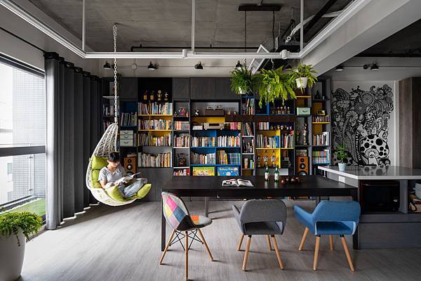 Interiors-02.jpg Interiors-02.jpg