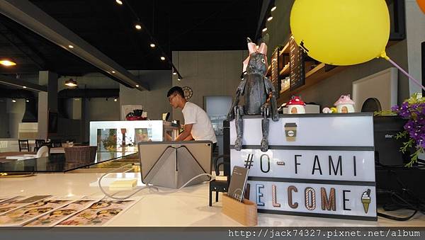 DSC_0121.JPG DSC_0121.JPG