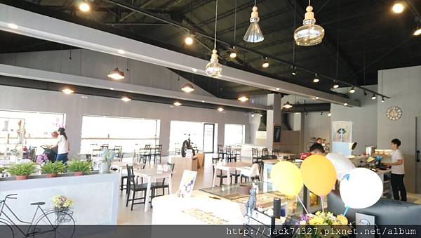 DSC_0123.JPG DSC_0123.JPG