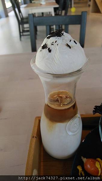 DSC_0331.JPG DSC_0331.JPG