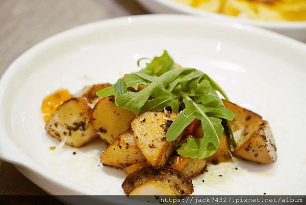 DSC01142.jpg DSC01142.jpg