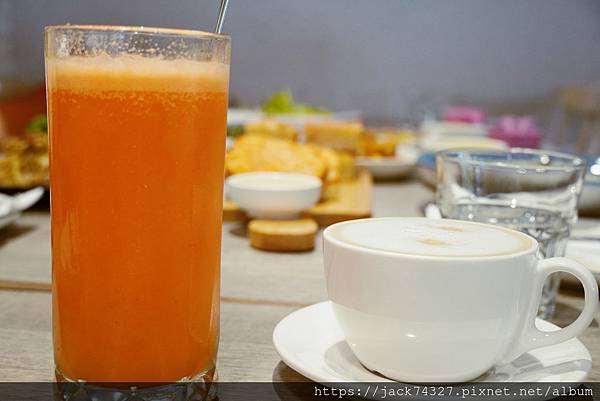 DSC01147.jpg DSC01147.jpg