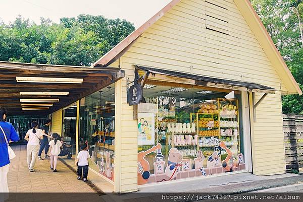 {桃園景點}埔心牧場最新萌萌村遊玩攻略，5米豚神、遊園小火車