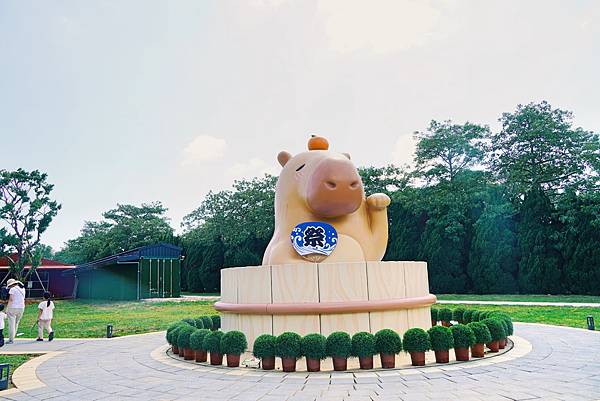 {桃園景點}埔心牧場最新萌萌村遊玩攻略，5米豚神、遊園小火車