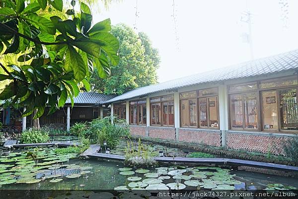 {台中美食}田寮農莊、台中南屯、寵物友善、景觀餐廳 {台中美食}田寮農莊、台中南屯、寵物友善、景觀餐廳