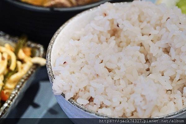 {台中美食}田寮農莊、台中南屯、寵物友善、景觀餐廳 {台中美食}田寮農莊、台中南屯、寵物友善、景觀餐廳