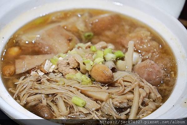 {台中美食}田寮農莊、台中南屯、寵物友善、景觀餐廳 {台中美食}田寮農莊、台中南屯、寵物友善、景觀餐廳