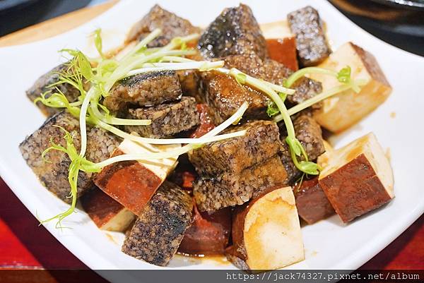 {台中美食}田寮農莊、台中南屯、寵物友善、景觀餐廳 {台中美食}田寮農莊、台中南屯、寵物友善、景觀餐廳