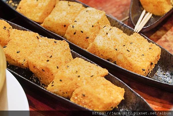 {台中美食}田寮農莊、台中南屯、寵物友善、景觀餐廳 {台中美食}田寮農莊、台中南屯、寵物友善、景觀餐廳