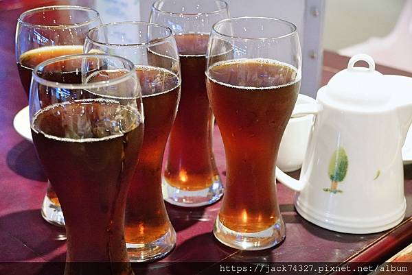 {台中美食}田寮農莊、台中南屯、寵物友善、景觀餐廳 {台中美食}田寮農莊、台中南屯、寵物友善、景觀餐廳