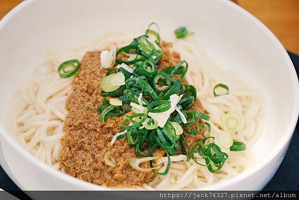 {台中美食}台中市區美食：「麵粉遇到水」，低調到不行的美味麵