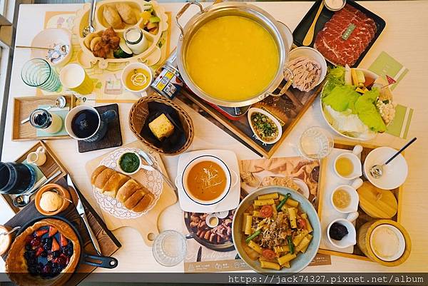 {台中美食}台中餐廳推薦:梨子咖啡崇德店,用餐環境舒適有兒童