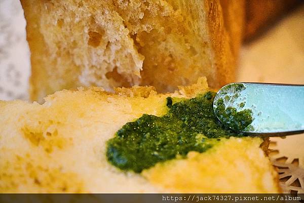 {台中美食}台中餐廳推薦:梨子咖啡崇德店,用餐環境舒適有兒童