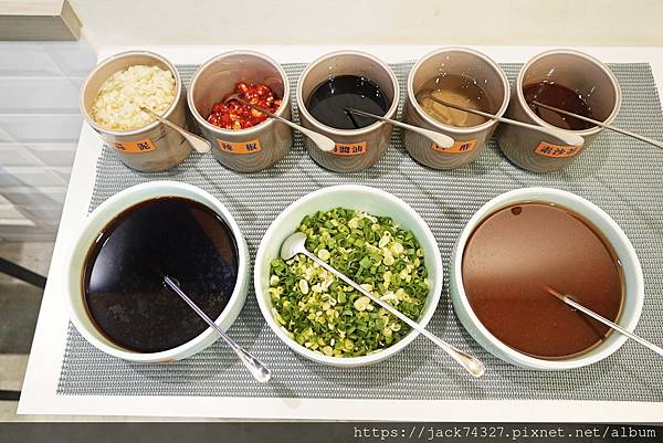 {}小伍手路鍋 母親節端午節聚餐火鍋239起白飯冰淇淋吃到飽 {}小伍手路鍋 母親節端午節聚餐火鍋239起白飯冰淇淋吃到飽