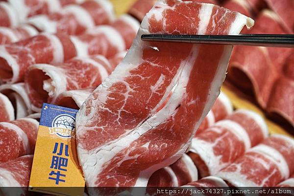 {台中美食}2024台中必吃台式火鍋239起吃到飽:「小伍手 {台中美食}2024台中必吃台式火鍋239起吃到飽:「小伍手