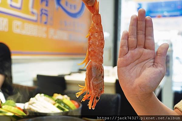 {台中美食}2024台中必吃台式火鍋239起吃到飽:「小伍手 {台中美食}2024台中必吃台式火鍋239起吃到飽:「小伍手