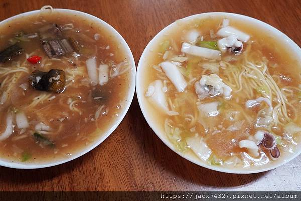 {雲林美食}怪人花枝鱔魚麵| {雲林美食}怪人花枝鱔魚麵|