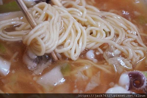 {雲林美食}怪人花枝鱔魚麵| {雲林美食}怪人花枝鱔魚麵|