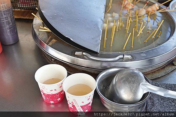 {台南美食}台南柳營美食:柳營黑輪伯,一支只要12元,還有超 {台南美食}台南柳營美食:柳營黑輪伯,一支只要12元,還有超