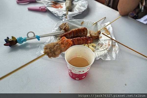 {台南美食}台南柳營美食:柳營黑輪伯,一支只要12元,還有超 {台南美食}台南柳營美食:柳營黑輪伯,一支只要12元,還有超