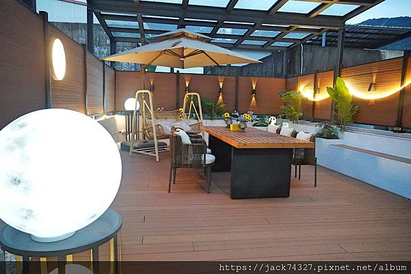 {苗栗住宿}南庄歡樂星球民宿,星球主題親子房境乾淨舒適,還有