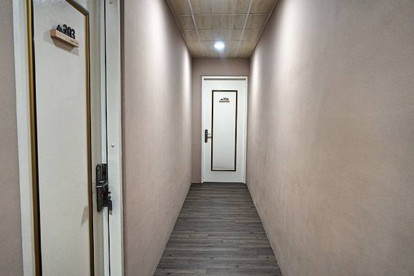 {苗栗住宿}南庄歡樂星球民宿,星球主題親子房境乾淨舒適,還有