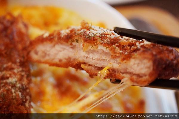 {台中美食}鈞泓家-嶺東店/南屯嶺東必吃早午餐/宵夜店，超狂