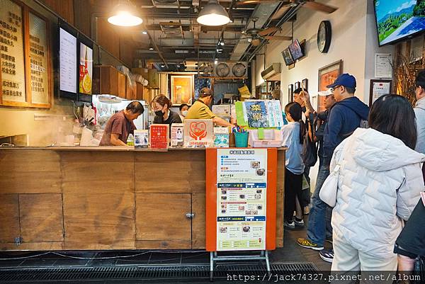 {台東美食}榕樹下米苔目(中華路創始老店-別無分店) {台東美食}榕樹下米苔目(中華路創始老店-別無分店)
