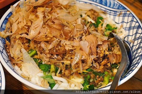 {台東美食}榕樹下米苔目(中華路創始老店-別無分店)/堅持手 {台東美食}榕樹下米苔目(中華路創始老店-別無分店)/堅持手