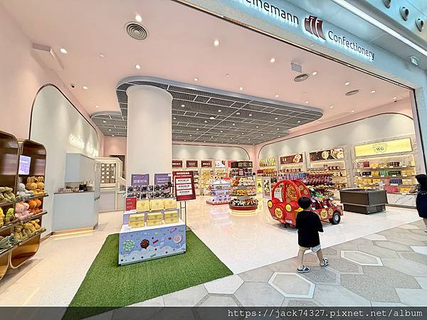 {澳門住宿}澳門葡京人LINE FRIENDS L'OCCI {澳門住宿}澳門葡京人LINE FRIENDS L'OCCI