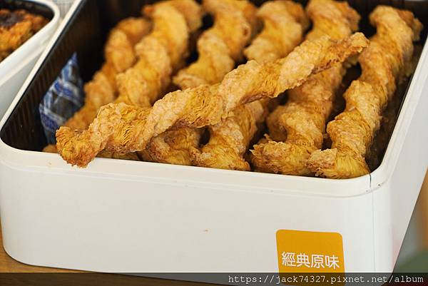 {桃園美食}Soyue層玥 千層酥燒菓子大溪伴手禮盒專賣店海 {桃園美食}Soyue層玥 千層酥燒菓子大溪伴手禮盒專賣店海