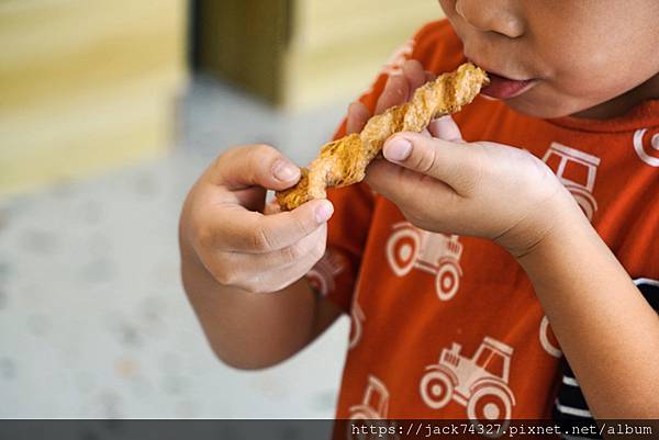 {桃園美食}Soyue層玥 千層酥燒菓子大溪伴手禮盒專賣店海 {桃園美食}Soyue層玥 千層酥燒菓子大溪伴手禮盒專賣店海