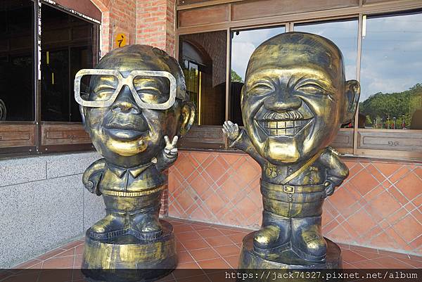 {桃園美食}大溪伴手禮推薦:「Soyue層玥 千層酥燒菓子大 {桃園美食}大溪伴手禮推薦:「Soyue層玥 千層酥燒菓子大