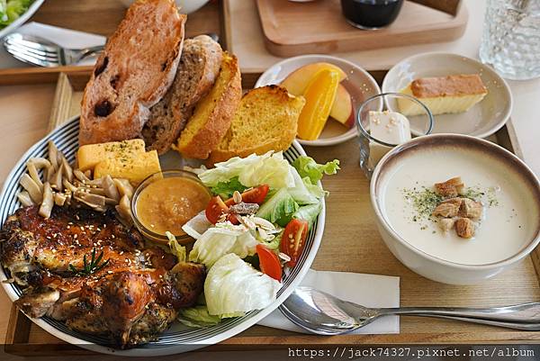 {台中美食}朝食午宴just brunch來台中開店了！鄰近