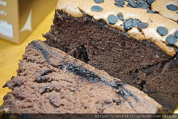 {新北美食}三峽老街必買伴手禮：「初蛋糕」使用履歷紅仁蛋＋非