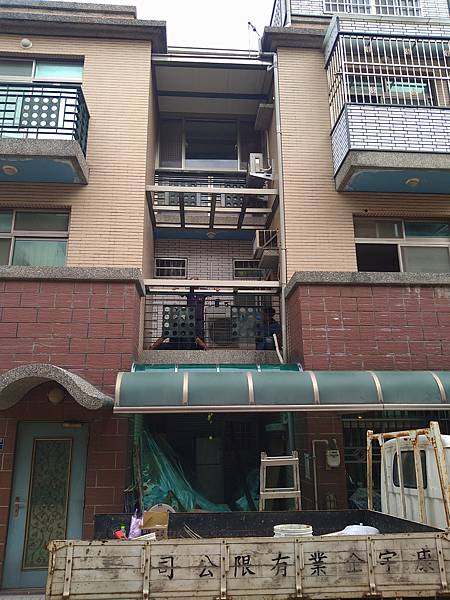 DSC_1917.jpg DSC_1917.jpg