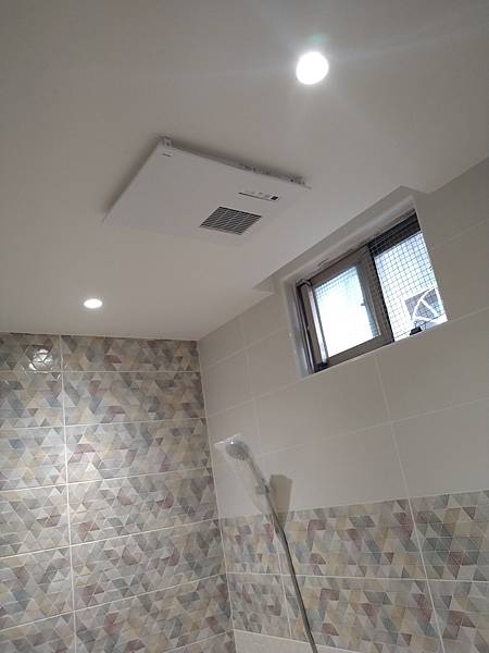 DSC_2125.jpg DSC_2125.jpg