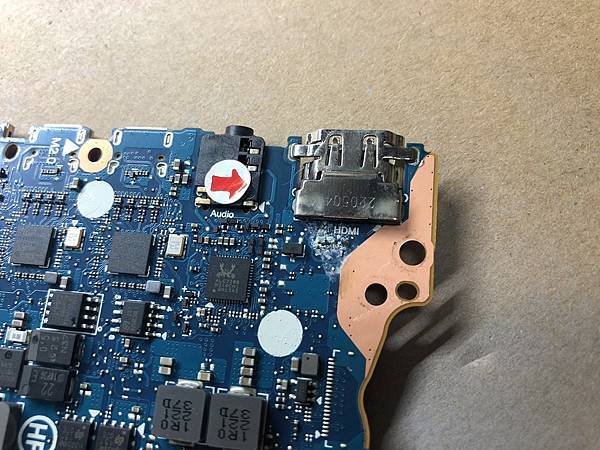 筆電維修 ASUS Zenbook UX3402Z進水不開