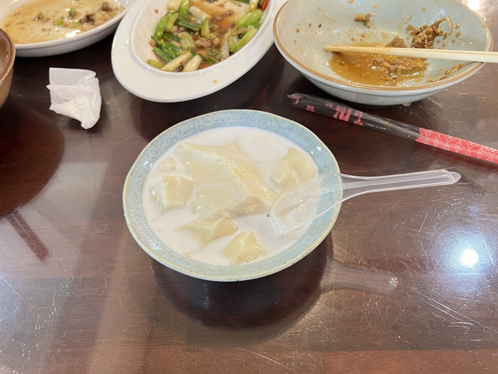 12餐後~來一碗涼豆花.JPG