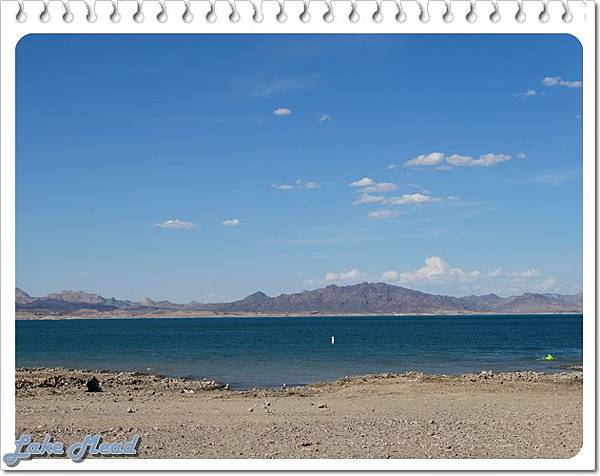 14. Lake Mead at Boulder beach.jpg