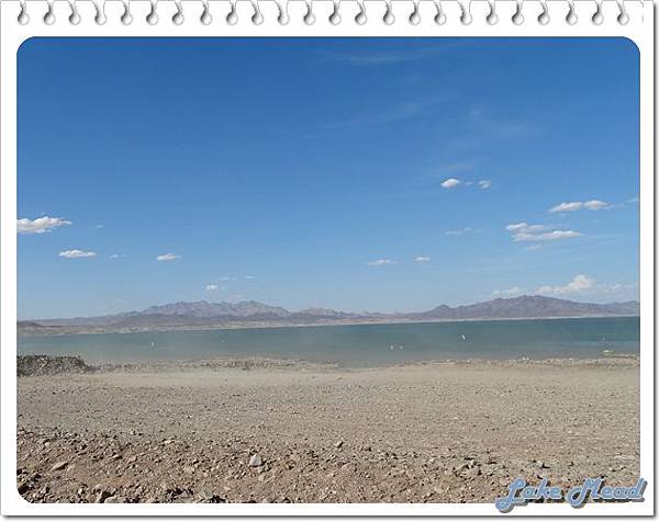 15. Lake Mead at Boulder beach.jpg