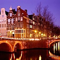 City_Lights_Amsterdam_Netherlands.jpg