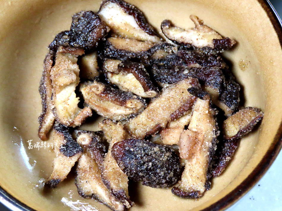 皇家榖堡台東米-芋香雞肉炊飯 (4).jpg